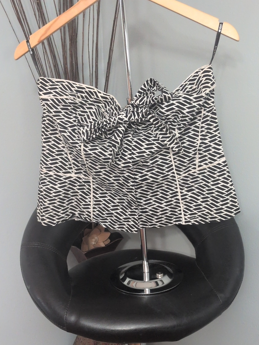 bebe Black & White Geometric Strapless Tie-Front Camisole